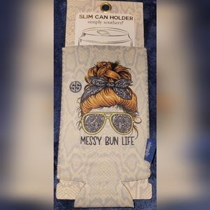 NWT Simply Southern Slim Can Holder